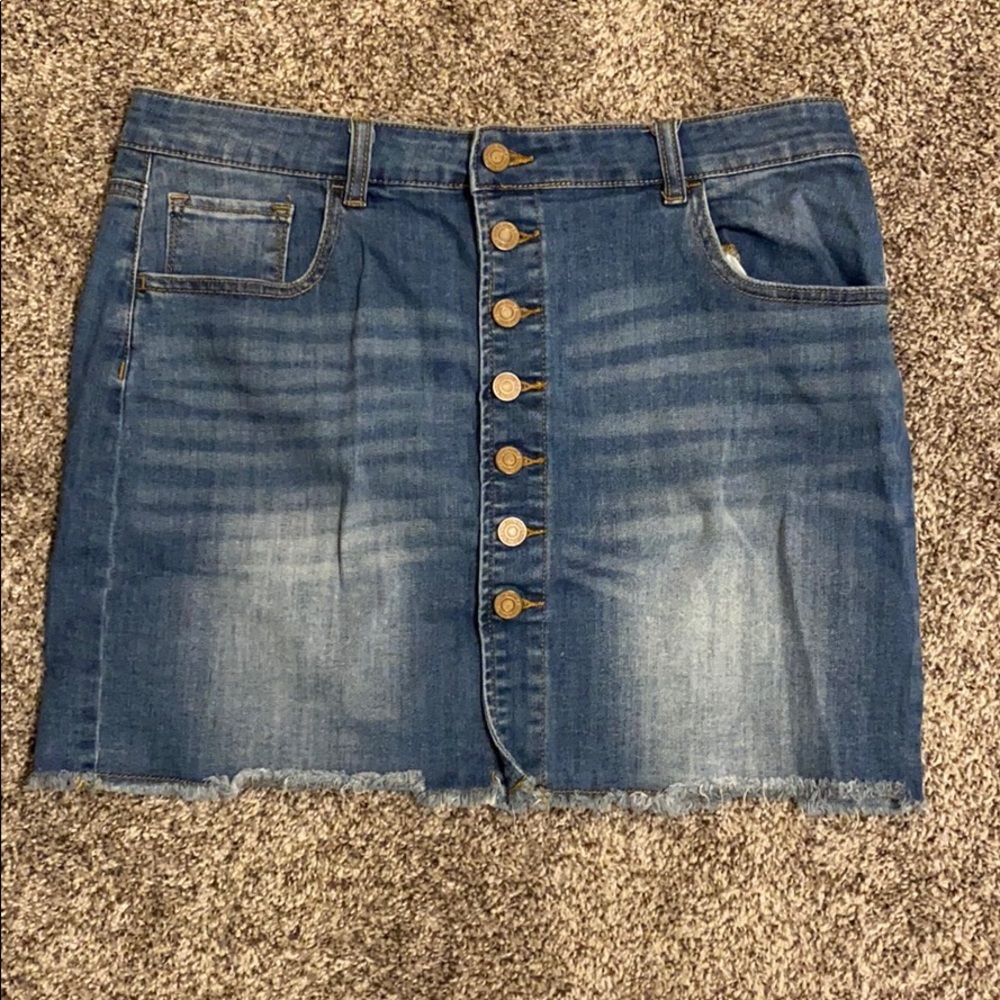 Faded denim button skirt